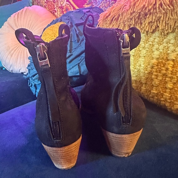 SAM EDELMAN Black cut out booties sz 9.5 - Picture 4 of 7